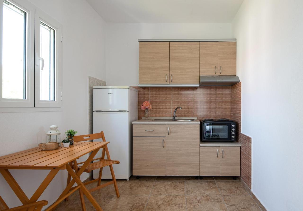 Studios Halkia Торони Экстерьер фото